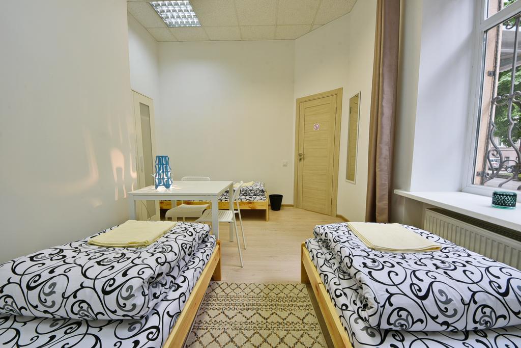 Laisves Avenue Hostel Easy Kaunas Extérieur photo