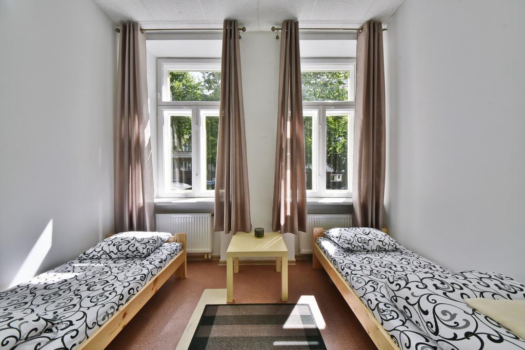 Laisves Avenue Hostel Easy Kaunas Extérieur photo