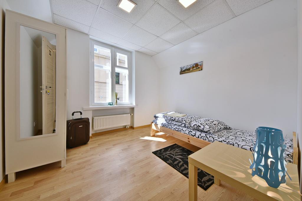 Laisves Avenue Hostel Easy Kaunas Extérieur photo